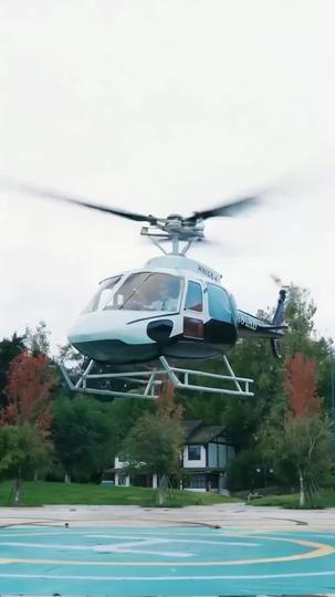 Too Glorious to Step Down: Crown On, Clowns Gone Episode 1