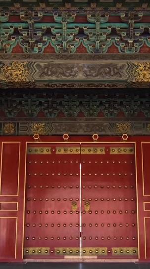 糟了,陛下竟然想摆烂 第1集