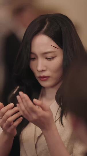 Honey, Guess Who’s the REAL BOSS Episode 11