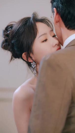 เสน่หาพรมแดง ที่4ตอน