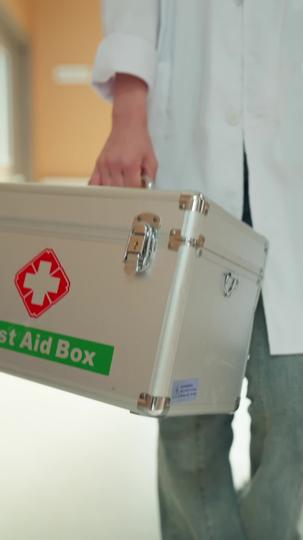 我在兽世忙养娃 第1集