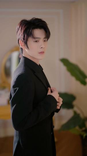 Glitched Into His Heart Episode 3