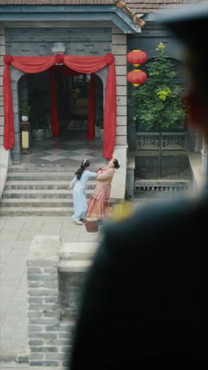 少帥的“文弱”嬌妻是匪首 第6集