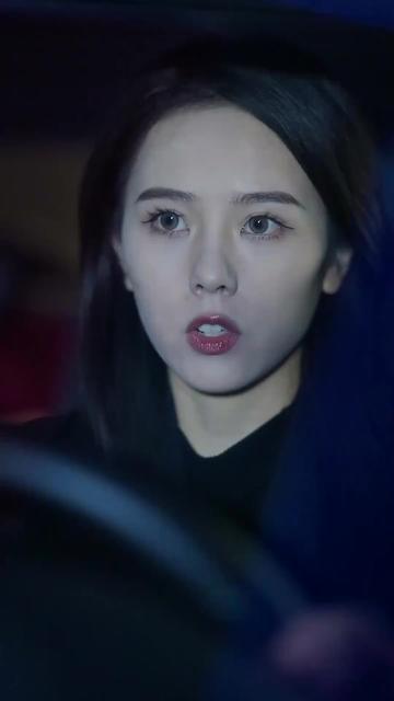 Divorced Yet Dazzling: The Disguised Heiress(DUBBED) Ep. 10