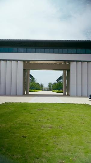 Between Brothers, Between Lies Episode 10