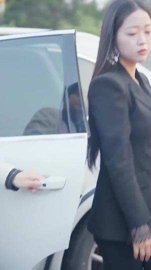 My Ex-Wife, The Secret Mogul Episode 2