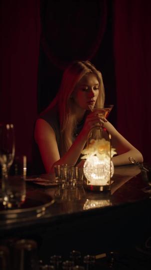 From Contract Lover to the Billionaire's Bride Episode 1