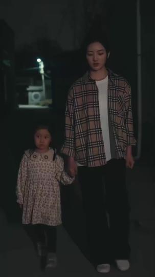 Istri Setia Di Tengah Hinaan Episode 6