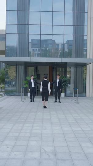 Revenge Lives On: Her Second Life Begins Episode 8