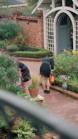 The Future Me Said Run Episode 6