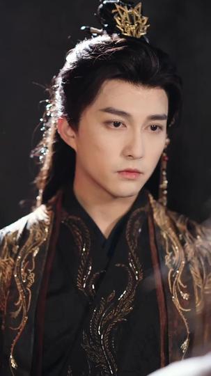 Her Fatal Return: From His Captive to His Empress Episode 4