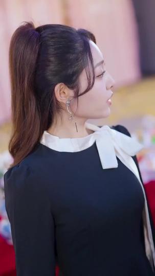 เรื่องรักกุหลาบไฟ ที่10ตอน