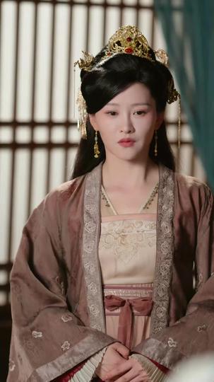 Blessed by Fate, Crowned by Herself Episode 7