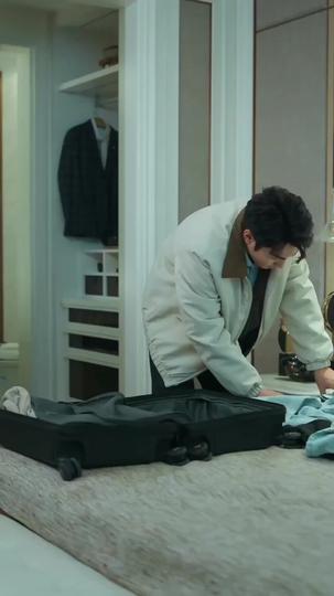 Liberándose de Su Sed (Doblado) Episodio 9