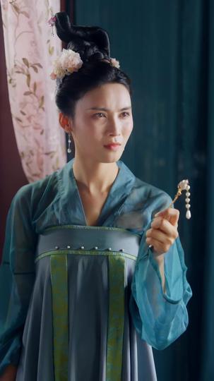 Her Majesty Episode 11