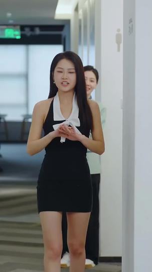 أبنائي الثلاثة هم شخصيات كبيرة 11مجموعة