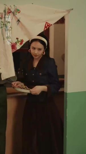 Sassy & Stuck in the '70s Episode 11