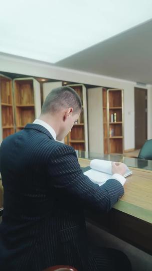 Help! I’m Falling In Love With My Rude CEO Episode 2