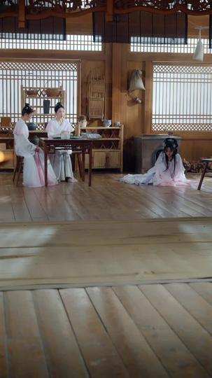 Spoiler Alert: Surviving the Villain's Script Episode 8