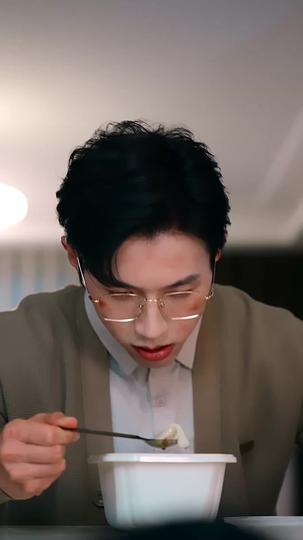 当年不肯嫁春风，无端却被秋风误 第8集