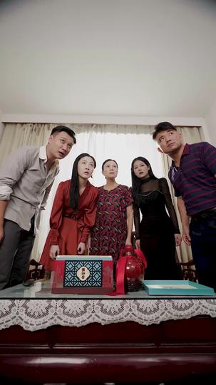 Riches in Disguise Episode 9