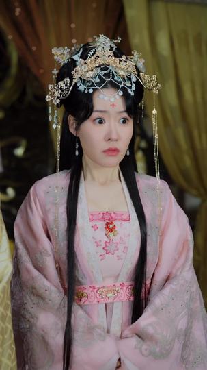 灵魂互换后皇后娘娘野翻了 第4集