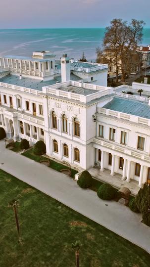 The Cleaner with a Billion-Dollar Secret Episode 1