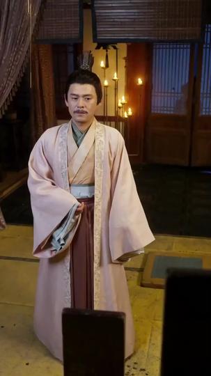 His by Decree: Ensnared in Royal Flame Episode 3