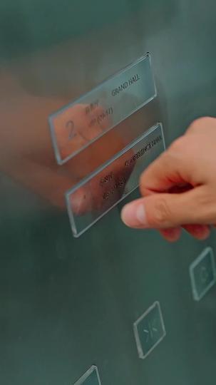 خمس سنوات في ساحات القتال وابتعاد ابنته 1مجموعة