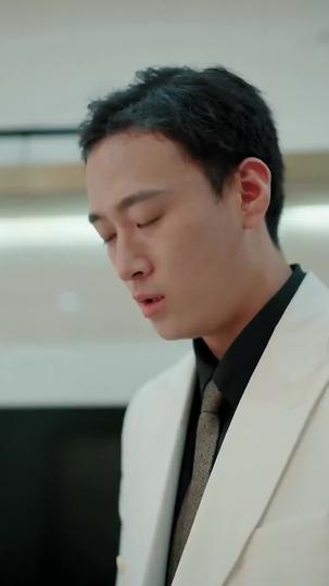 Shadows and Roses Episode 7