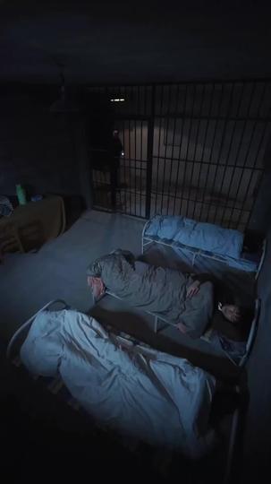 Prison by His Hands, Escape by His Mind Episode 9