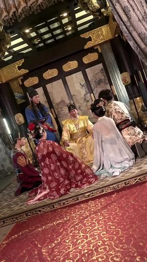 Takhta Dan Cinta Di Dua Dunia Episode 11