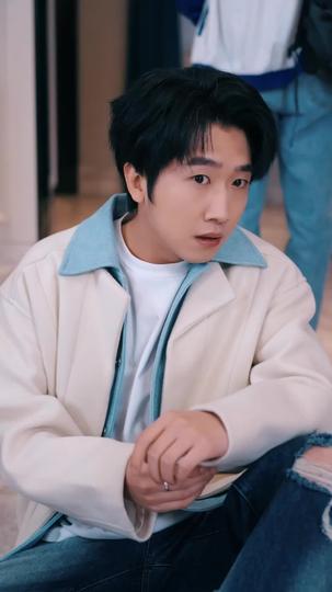 De hijo abandonado a rey del bajo mundo (Doblado) Episodio 3