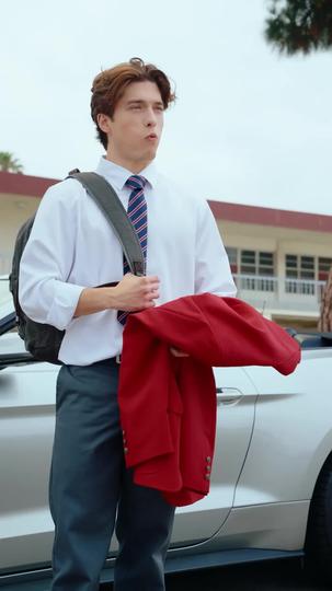 Fausse Romance Avec Mon Riche Ennemi ( Doublé ) Épisode8