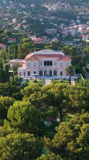 Destinata al Mio Capo Vicino di Casa Episodio 3