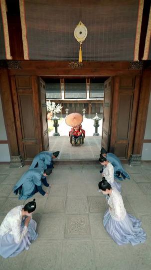 I Was His Cure, Now I'm His Curse Episode 10