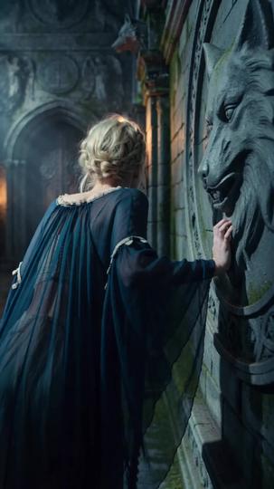 He Cast Me Aside, Now He Worships My Blood Episode 6