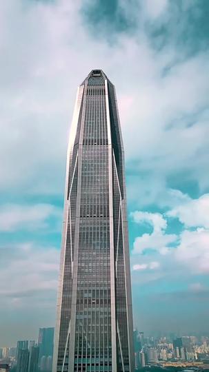 她竟有眼不识泰山 第1集