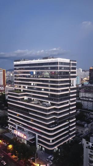 Step on Lies, Break Them All Episode 10