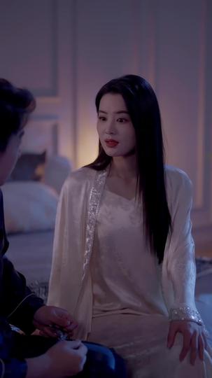 Topeng Manis Istri Simpanan Episode 9