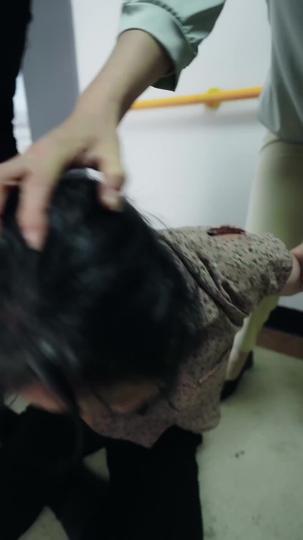 For My Mother, I Burn the World Episode 10