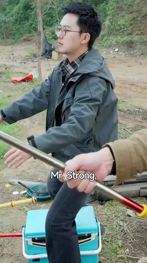 Hooked on Vengeance: Revenge in 3, 2, Splash! Episode 7