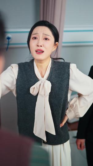 AA制养老后，老公追悔莫及 第8集