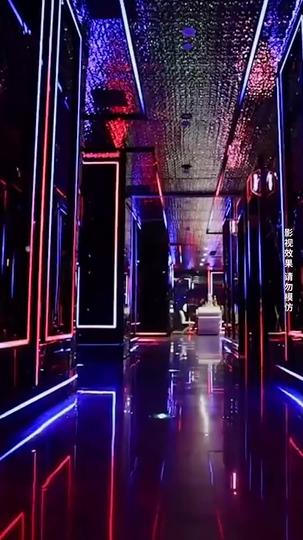 Das Labyrinth der Gefühle 9Folgen