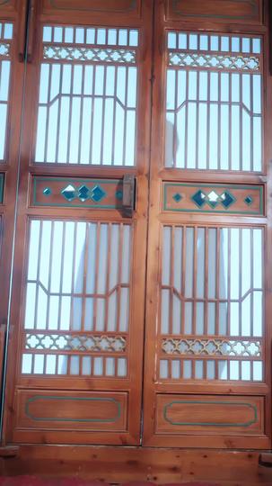 Crown in Hand, Foes at My Feet Episode 3