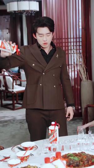 Seeing Double, Loving Trouble Episode 11