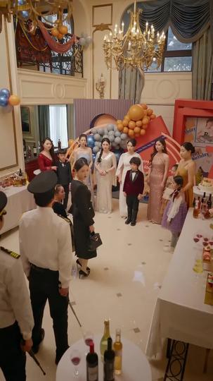 Atas Nama Sang Ibu (Sulih Suara) Episode 9