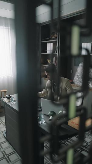 Every Move Ended With Her, Even Him Episode 10