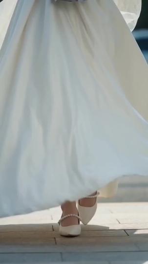 Walking Into a Better Love Story  Episode 1