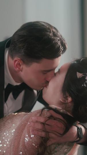 She Comes From the East Episode 9